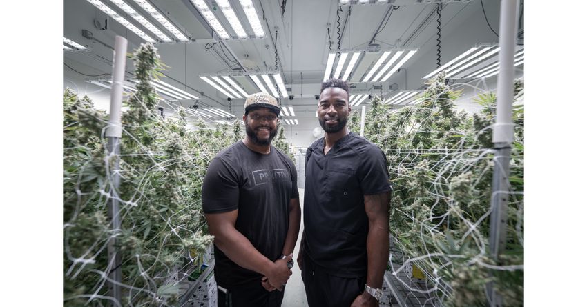  Primitiv Group’s Co-Founders Calvin Johnson Jr. aka Megatron and Rob Sims Sign Exclusive Deal with Fohse – the Leading Led Grow Light Manufacturer