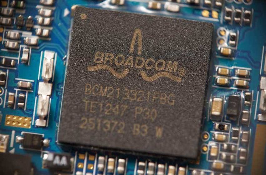  Broadcom Jumps After Q3 Earnings: What To Know