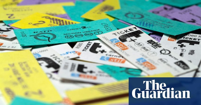  Paris Métro paper ticket reaches end of the line after 120 years