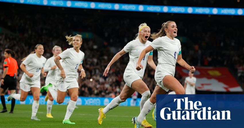  Georgia Stanway penalty gives England victory over world champions USA