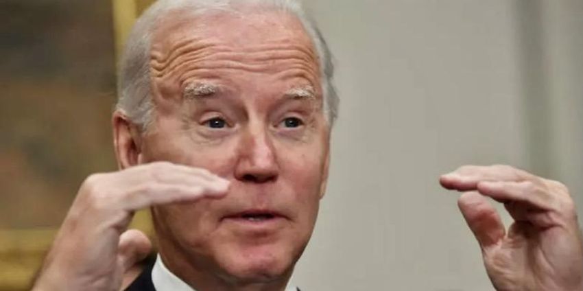  Biden predicts final-hour shift to Democrats before midterms