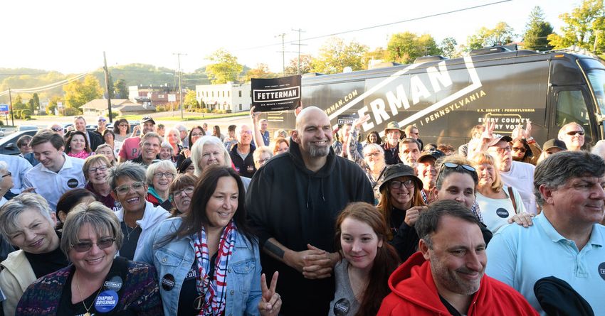  Fetterman’s Blue-Collar Allure Tested as Race Tightens…