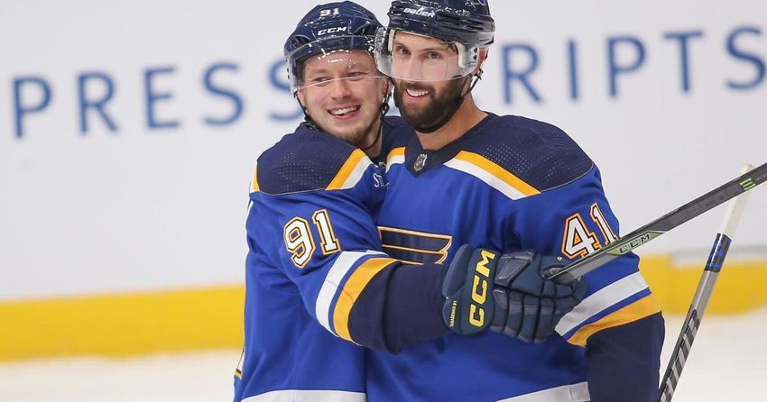  Blues Robert Bortuzzo has survived and thrived over the long haul