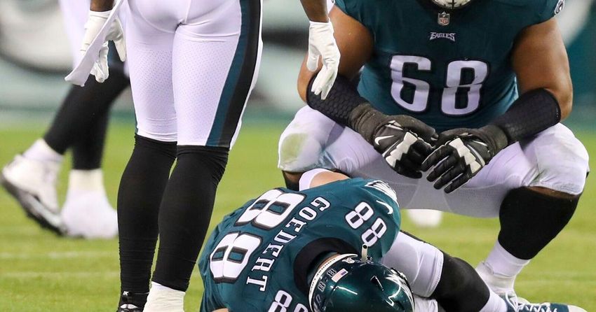  Eagles tight end Dallas Goedert expected to miss significant time with shoulder injury