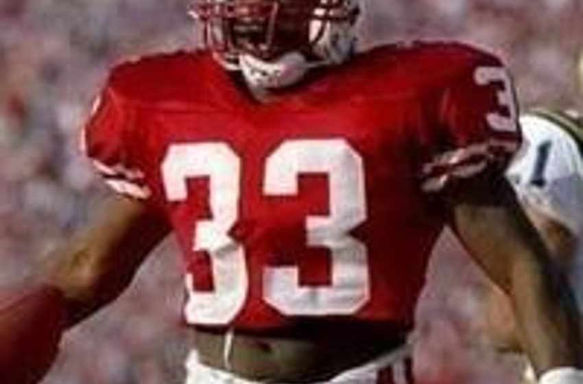  Former Wisconsin star RB Brent Moss dies at 50