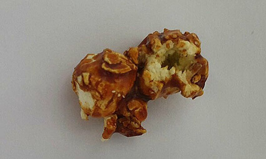 Popcorn ordered online hospitalizes Hanoi woman, marijuana traces found