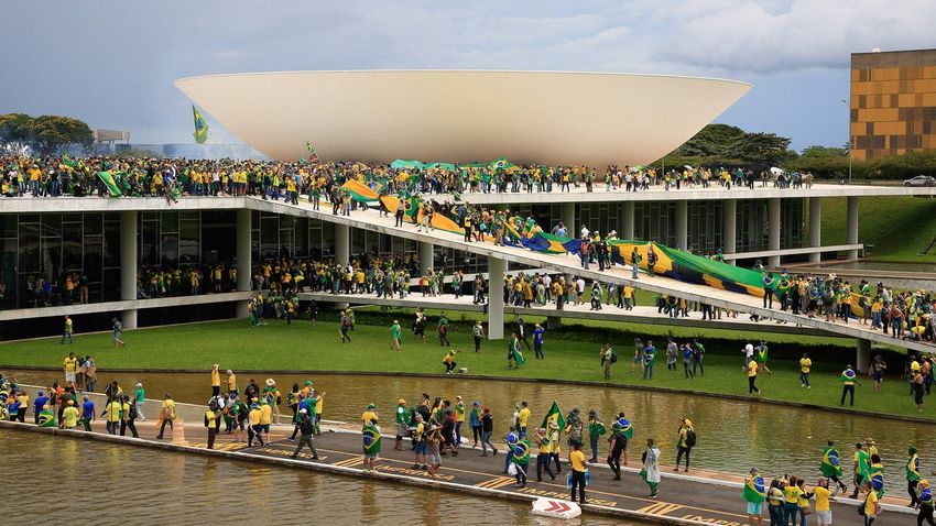  Cleaning up after the Bolsonaristas in Brasília