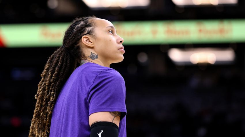  Brittney Griner signs one-year WNBA deal with Mercury: reports