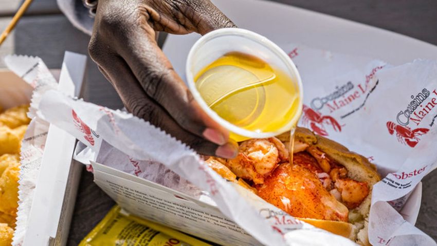  Cousins Maine Lobster of Mobile and Pensacola opens food truck