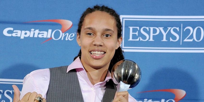  Brittney Griner signs new contract with Phoenix Mercury: report