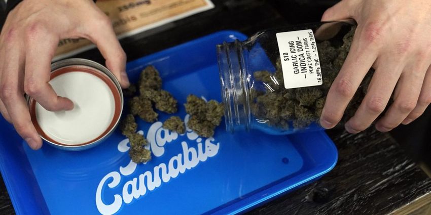  Oklahoma voters give thumbs down on ballot measure to legalize recreational marijuana