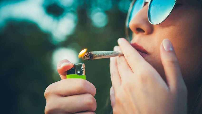  Can I call the police if my neighbors are smoking weed?