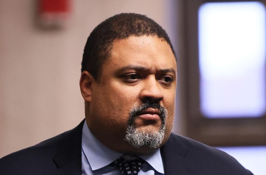  Who is Alvin Bragg, the Manhattan DA who could charge Trump