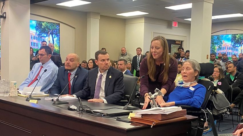 Kentucky Senate committee advances bill to legalize medical marijuana, as clock ticks