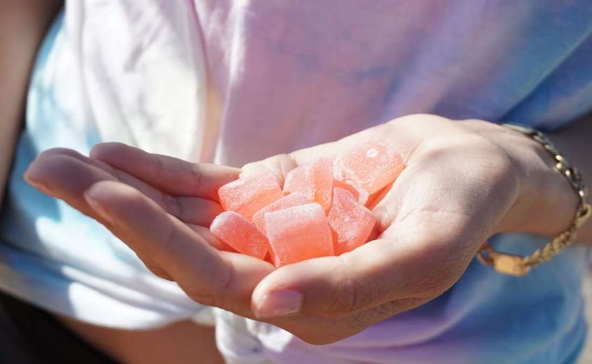 A Different Kind of Buzz: How Delta 8 Gummies Produce Unique Effects on the Brain