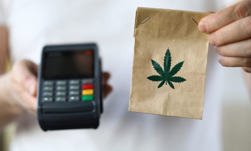 Cashless Cannabis Delivery Drives Higher Order Values to a Fragmented Space
