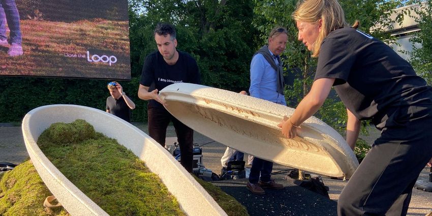  A startup is ‘growing’ coffins made of mushrooms. They biodegrade in about a month and cost $1,000.