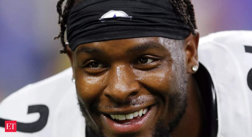  Le’Veon Bell receives flak from NFL fans after revealing that he smoked marijuana before games