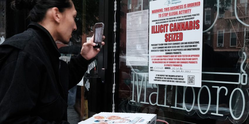  New York is waging war against unlicensed cannabis shops that are threatening legal stores: ‘You will be caught’