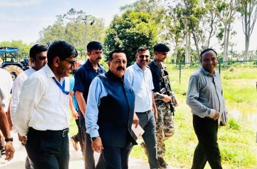  Jammu to pioneer India’s first Cannabis Medicine Project: ‘Cannabis Research Project’ of CSIR-IIIM Jammu is a first of its kind in India under PPP with a Canadian firm, has great potential to put substance of abuse for the good of mankind: Dr. Jitendra Singh
