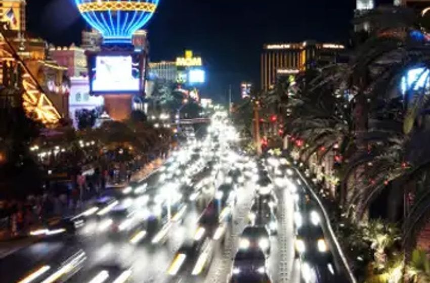 Las Vegas Strip Adding New ‘Swingers’ Golf Experience