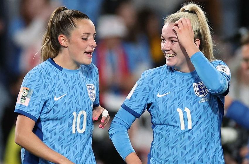  Lauren Hemp hails ‘special’ England as Ella Toone toasts ‘best shot’ of her life