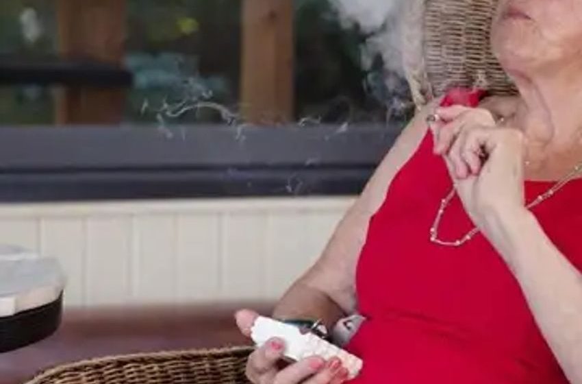  Dr. Sanjay Gupta’s “Weed 7: A Senior Moment” Explores How Cannabis Can Decrease Seniors’ Reliance On Prescription Drugs