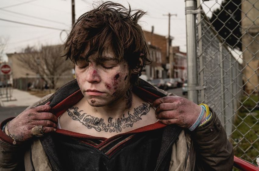  A Photographer Sheds Light on Tranq Dope’s Devastating Toll in Philadelphia