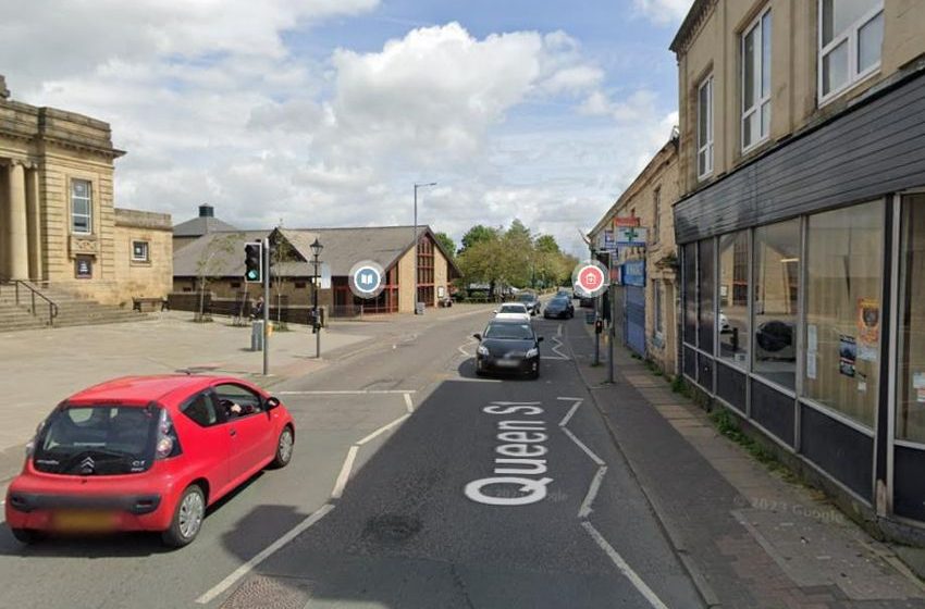  Knifeman admits attacking police officer in Great Harwood