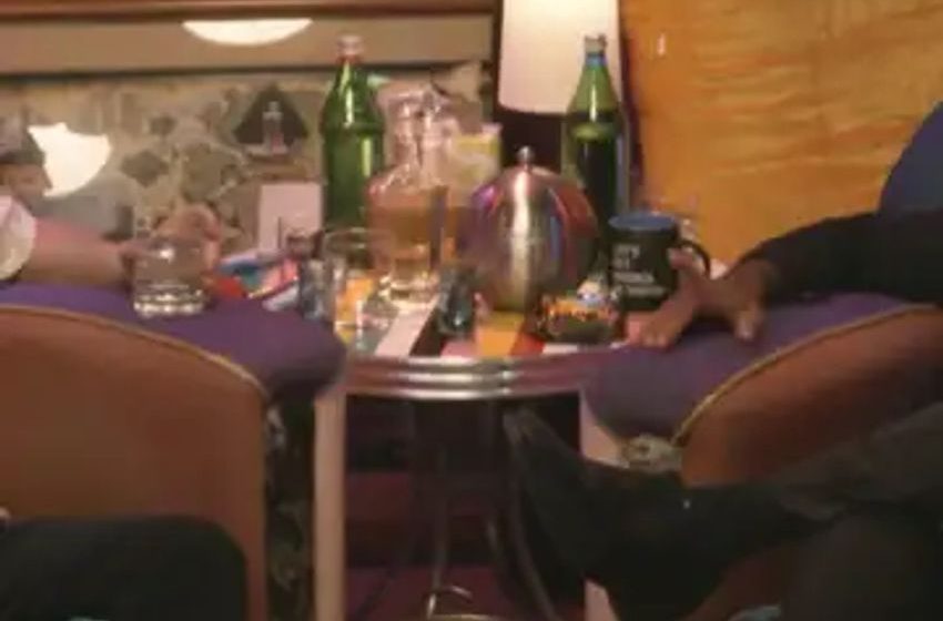  Vivek Ramaswamy Tells Bill Maher ‘It’s A Joke’ That Pot Isn’t Legal Nationwide