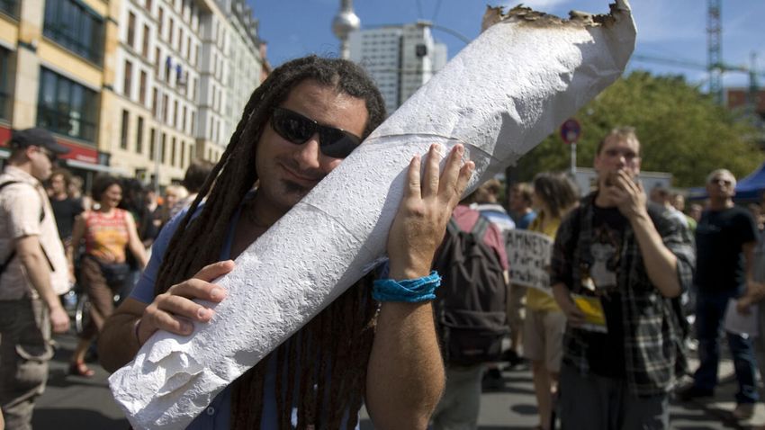  German cabinet approves plans to legalise cannabis for recreational use