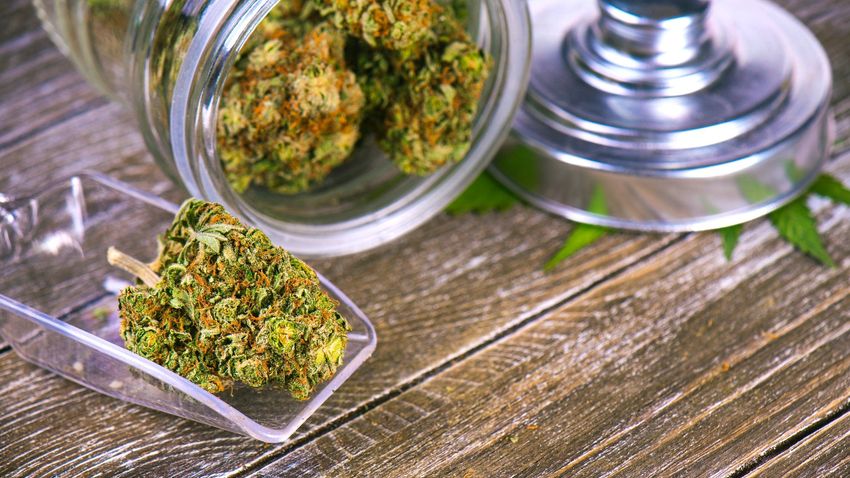 Middle-aged US adults binge drinking, using marijuana at record levels, new study finds