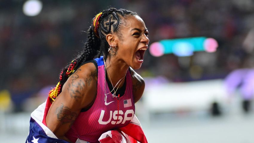  Richardson trumps Jamaicans for stunning women’s 100m gold
