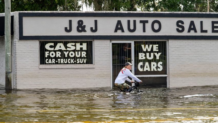  Idalia makes history along Florida’s Big Bend, McConnell freezes again: 5 Things podcast