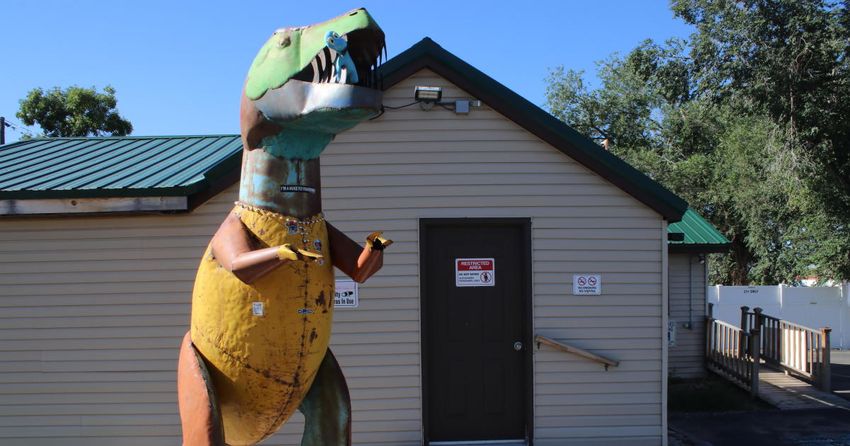  Tiny town of Dinosaur, Colorado, could be state’s cannabis capital
