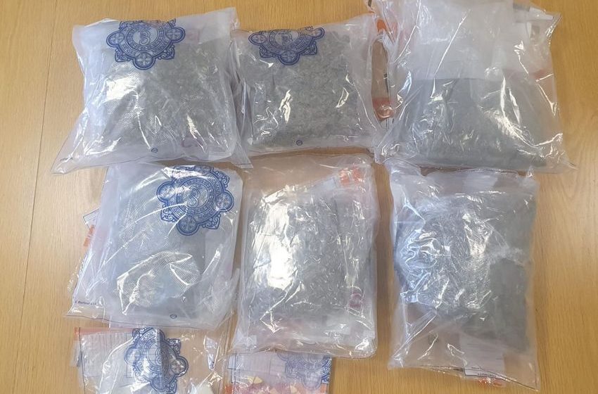  Gardaí seize over €65k of cannabis and cocaine during traffic stop in Laois