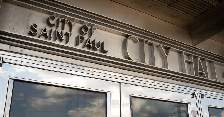 St. Paul moves to ban smoking in city parks, near some building entrances