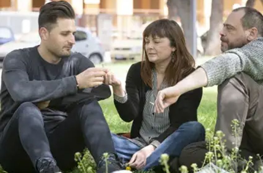  Smoking cannabis and tobacco together doubles anxiety and depression risk
