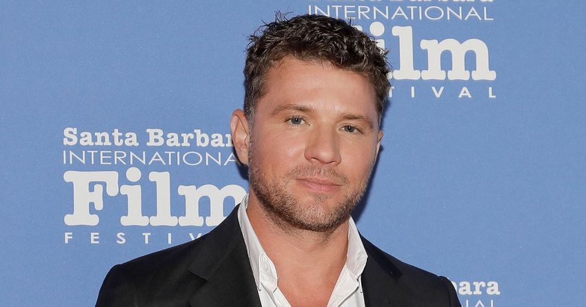  Ryan Phillippe Reveals Sobriety Milestone: ‘Feeling Thankful’
