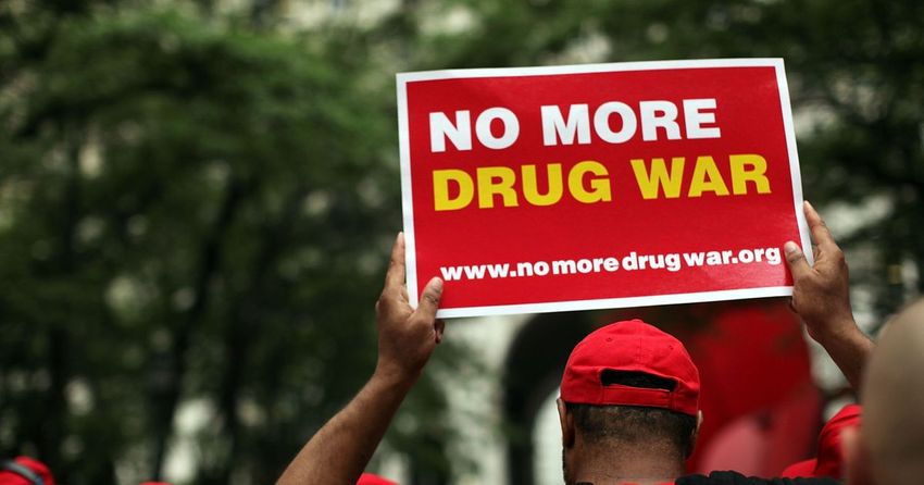  At Least A Quarter Of A Million People Were Arrested For Weed, FBI Says