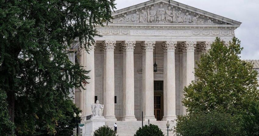  From bananas to baby socks, lawyers stick to routines before Supreme Court arguments