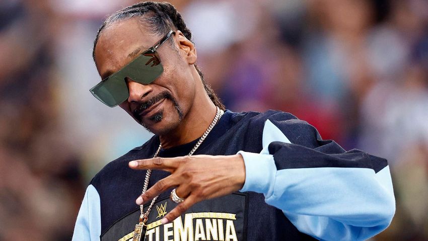 Snoop Dogg’s Shift To ‘Give Up Smoke’ And The Lessons For Leaders