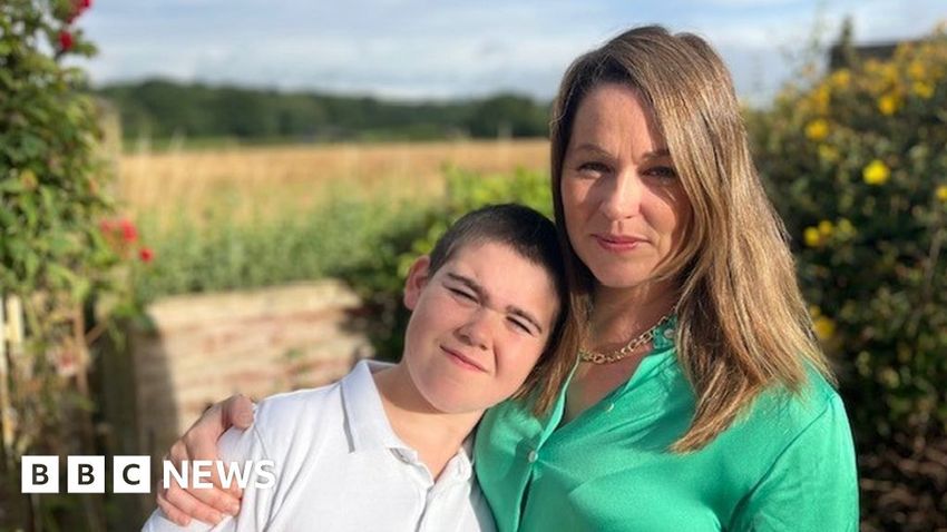 Parents ‘buy medical cannabis illegally for children’