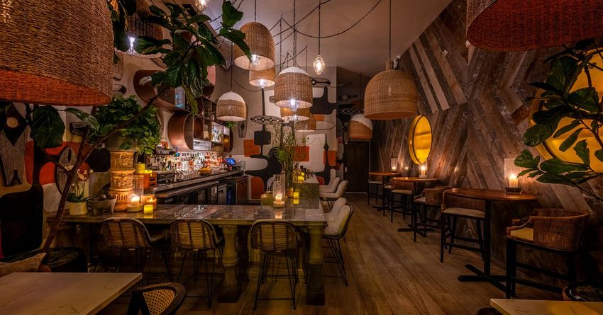  Woody Harrelson Opens a ‘Conscious Cocktail Bar’ Right Next Door to His Cannabis Lounge