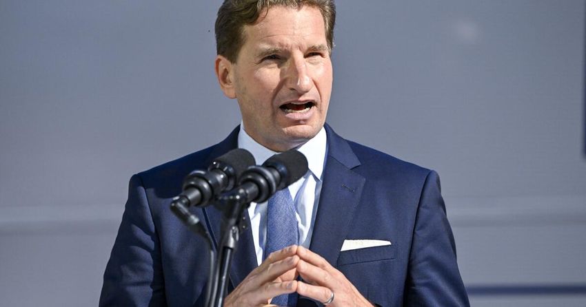  2024 candidate Dean Phillips called Pelosi and Feinstein old. Biden is his next target