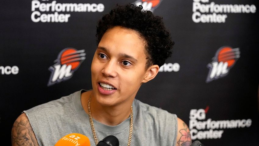  Biden fought for Brittney Griner but forgot about Fogel