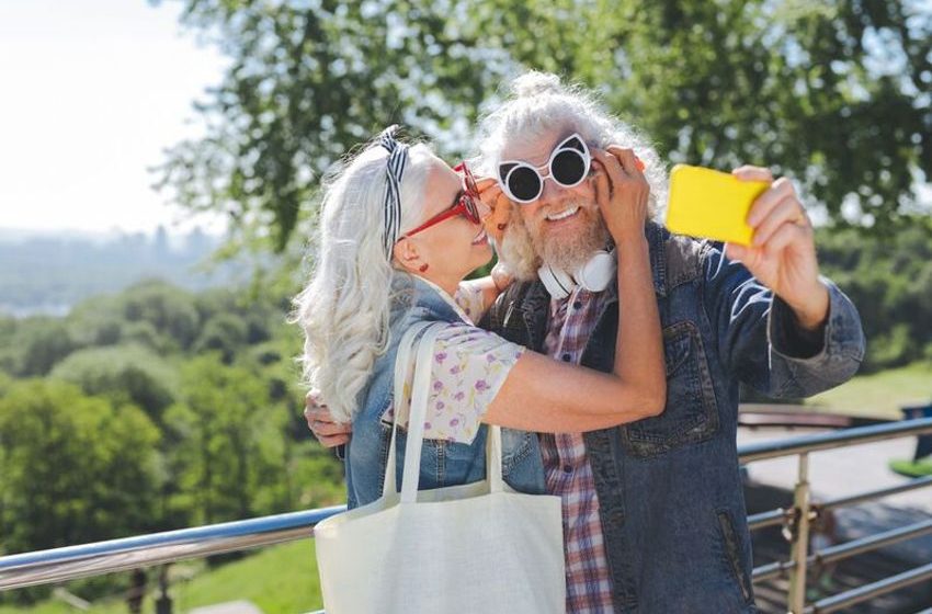  Top 80 Baby Boomer Trends in 2023 – From Boomer Cannabis Campaigns to Senior-Targeted Beers (TrendHunter.com)
