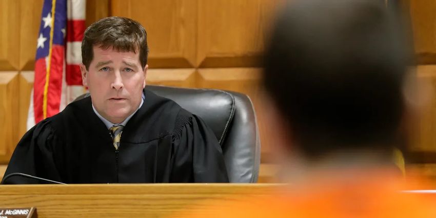  Wisconsin judge under investigation for jailing man over dispute with courthouse employee