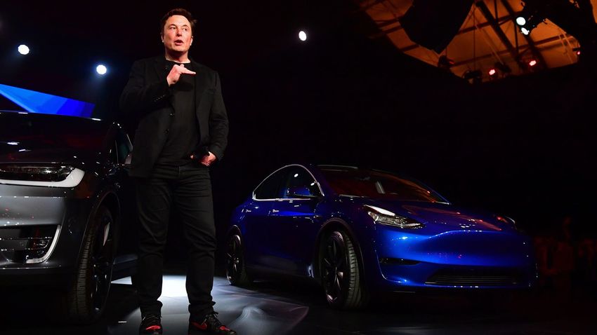  Forbes Daily: Elon Musk’s Push For More Power At Tesla