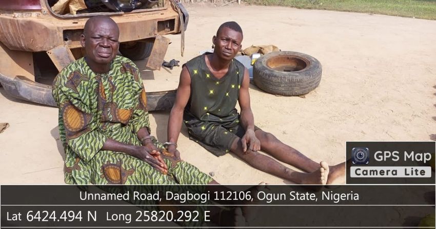  PHOTOS: Army arrests two with 296 wraps of marijuana in Ogun